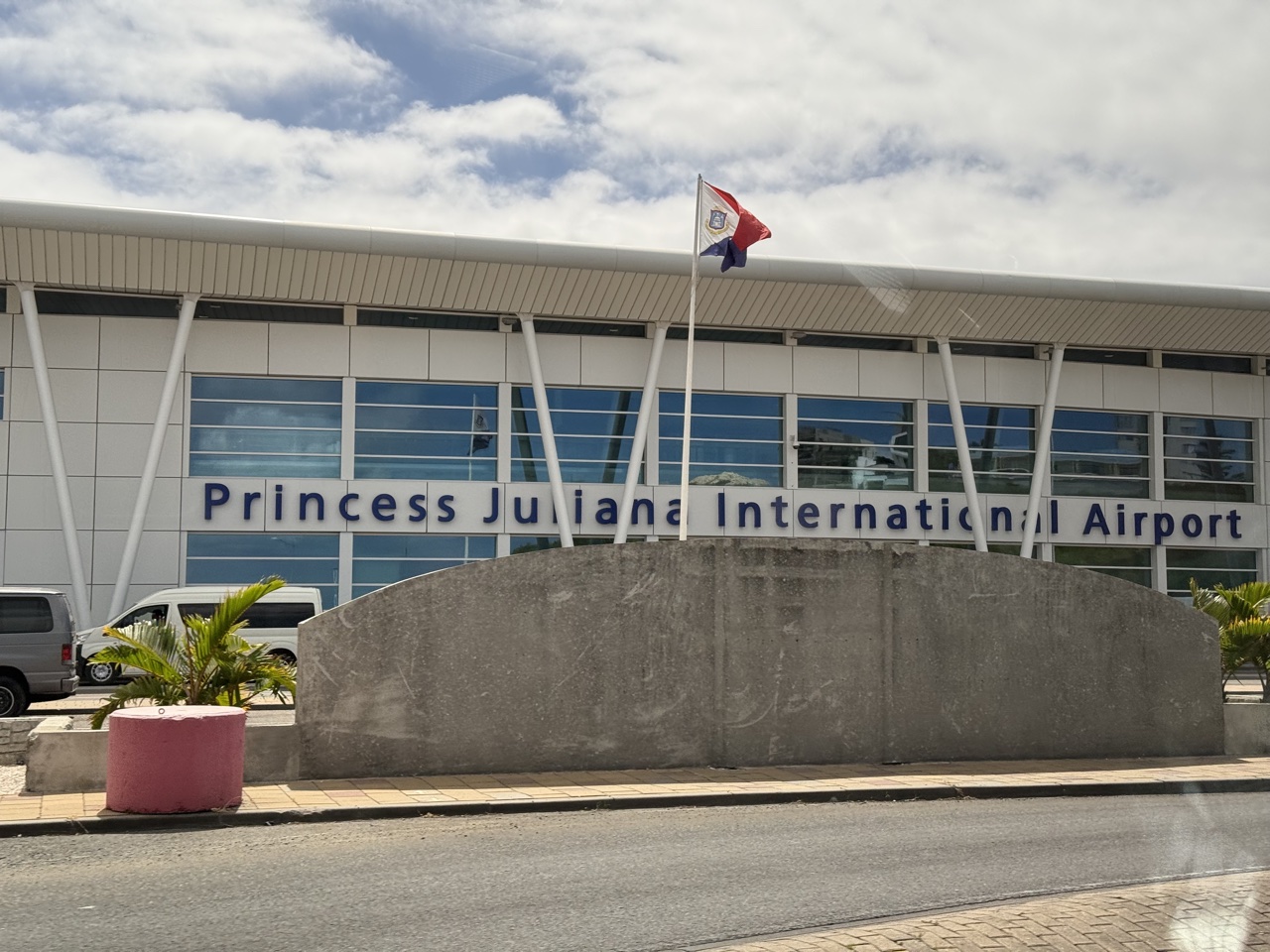 maho beach SXM airport