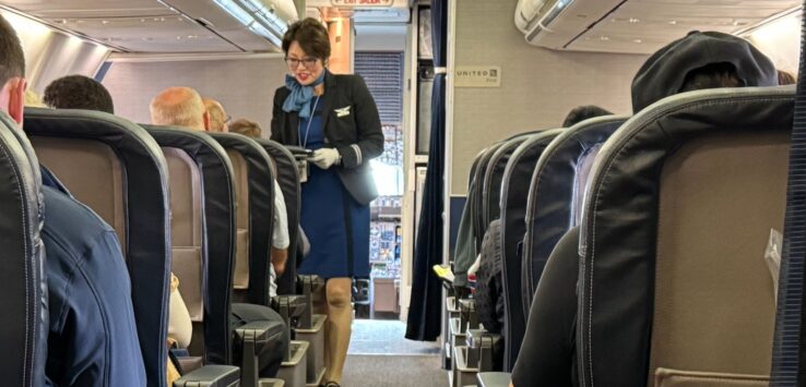 United Airlines huddle process intoxicated passengers