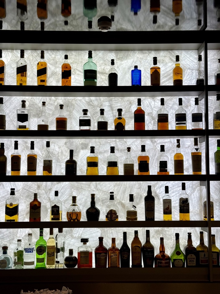 scenic cruises lobby bar 150 whiskeys