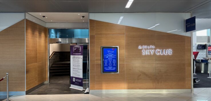 Delta Sky Club ATL C Review