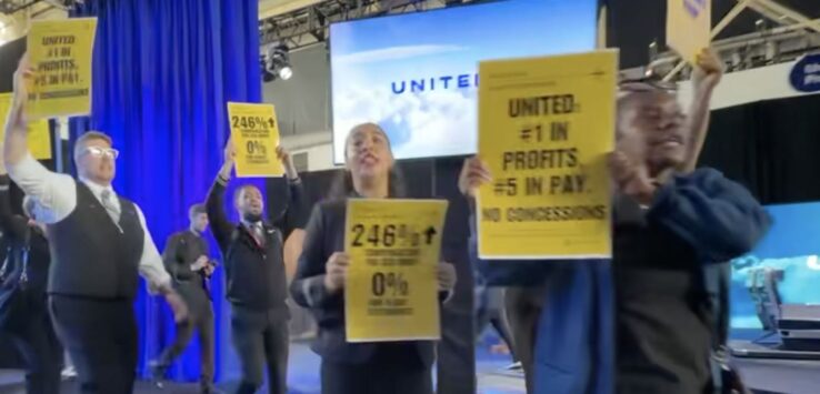 United Flight Attendant Polaris Protest