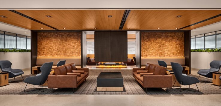 United Airlines B West Lounge Denver
