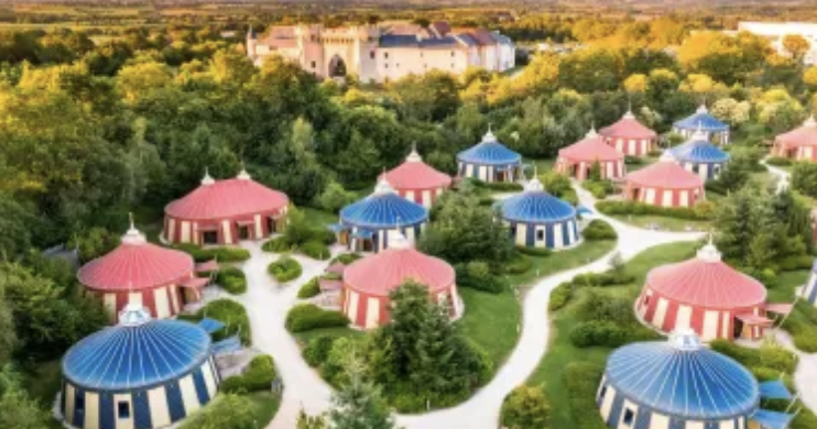 Puy Du Fou Tents