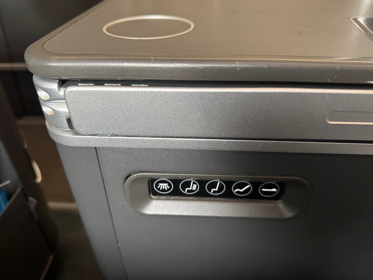 a close up of a grey box