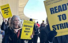 United Flight Attendants Reject Contract