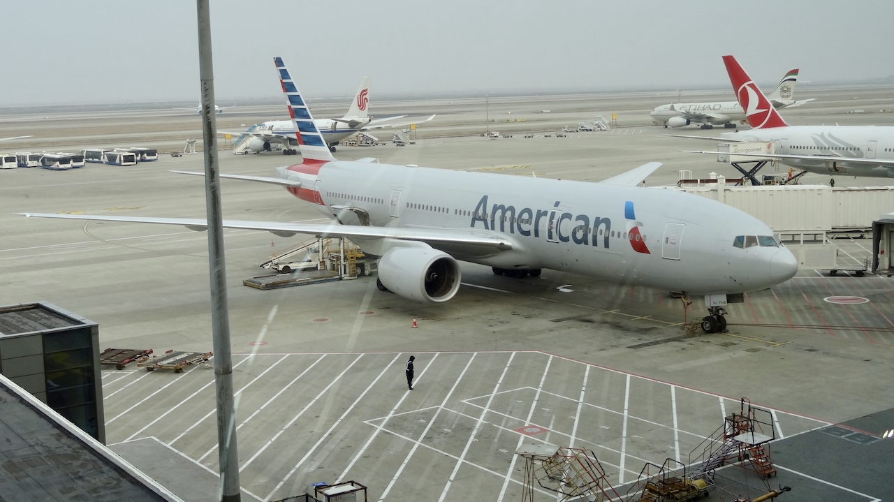 American Airlines Boeing 777-200 China