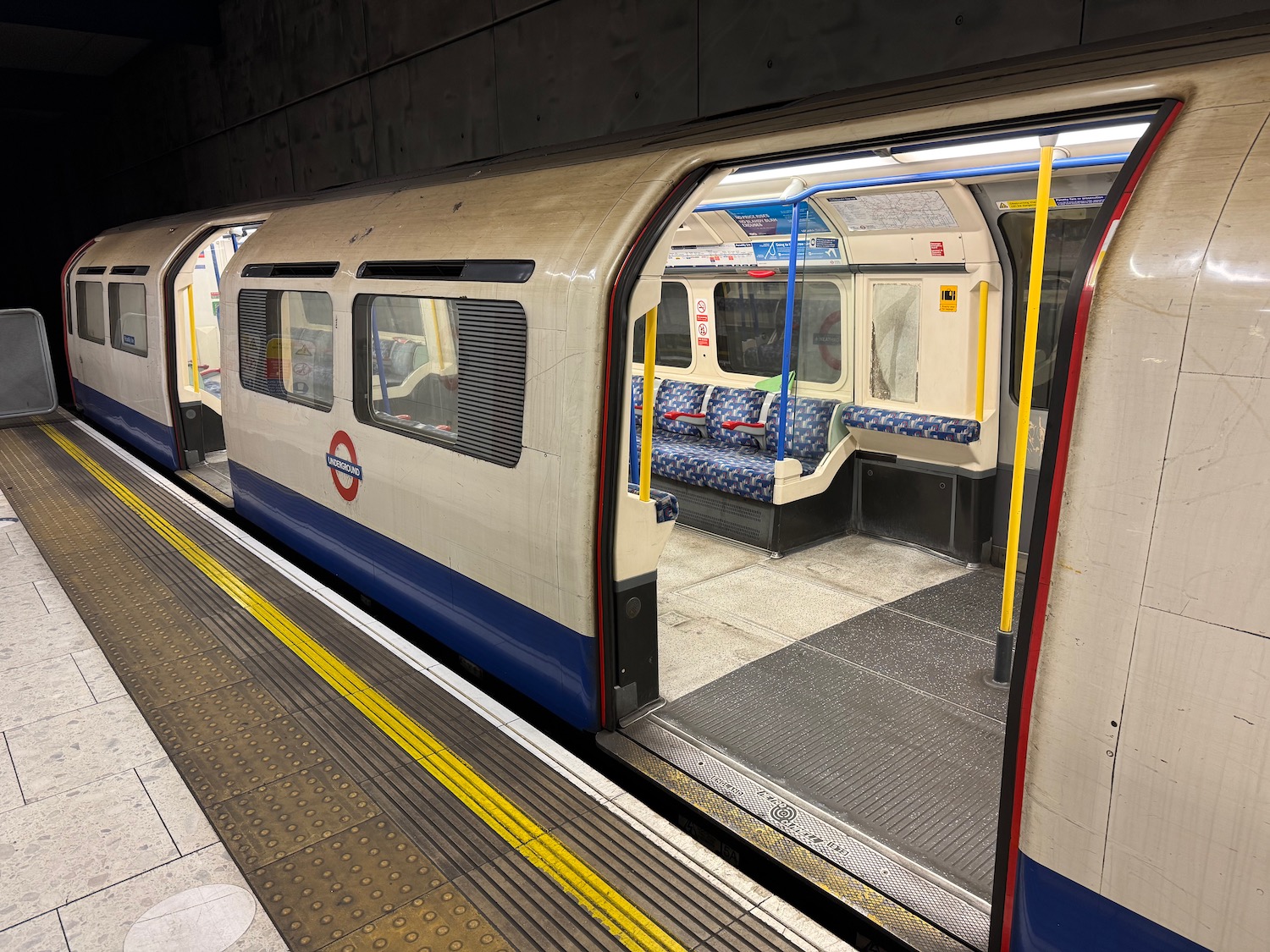 a train in a subway station