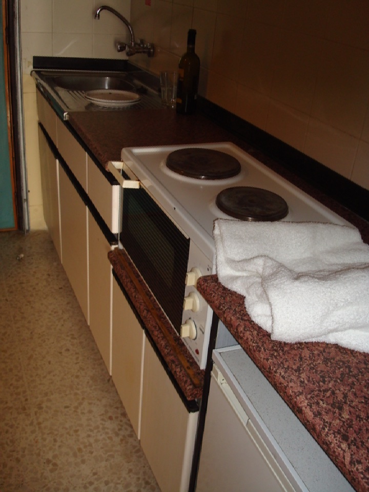 malta hotel room kitchenette