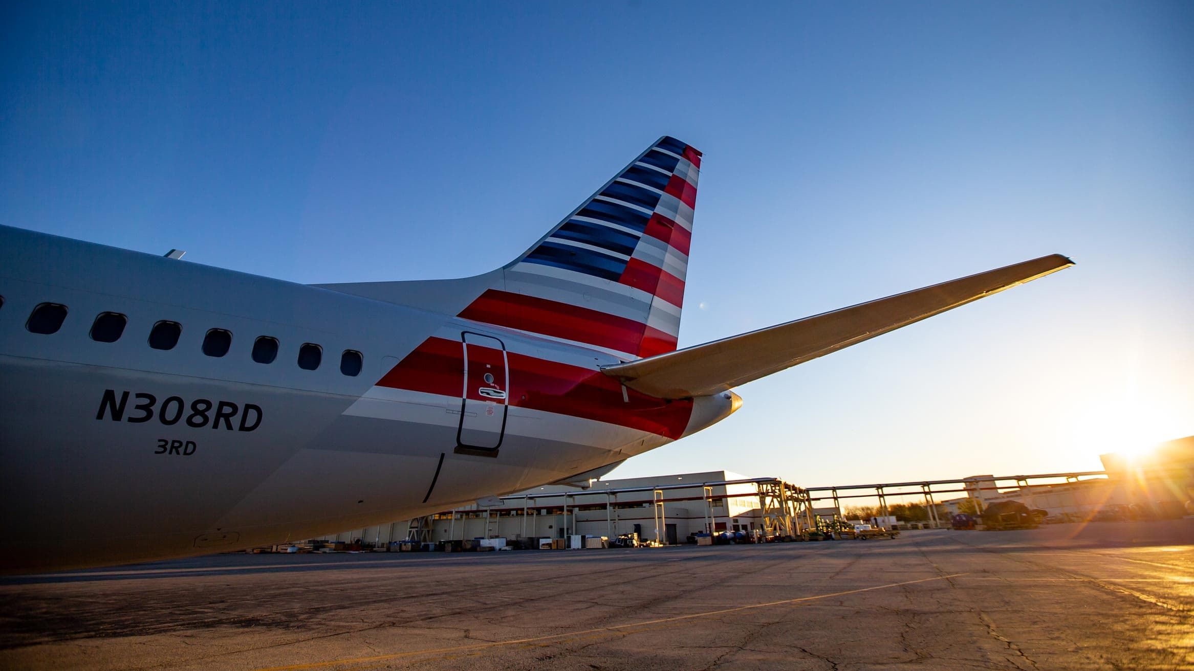 the tail of an airplane