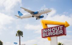United Airlines In-N-Out