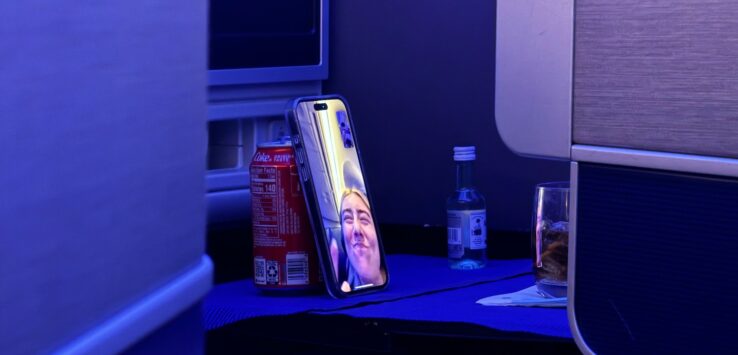United Airlines FaceTime passenger