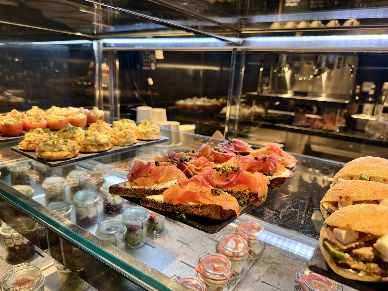 the ritz carlton yacht collection living room bites