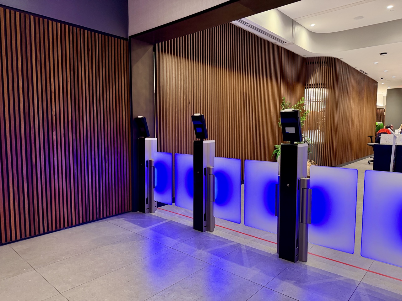 American Airlines Lounge Philadelphia flagship entry