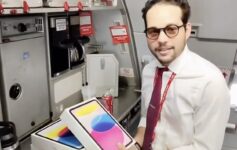 American Airlines gift guy iPads