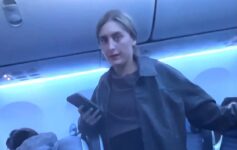 United tantrum Newark tarmac delay