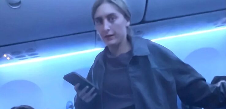 United tantrum Newark tarmac delay