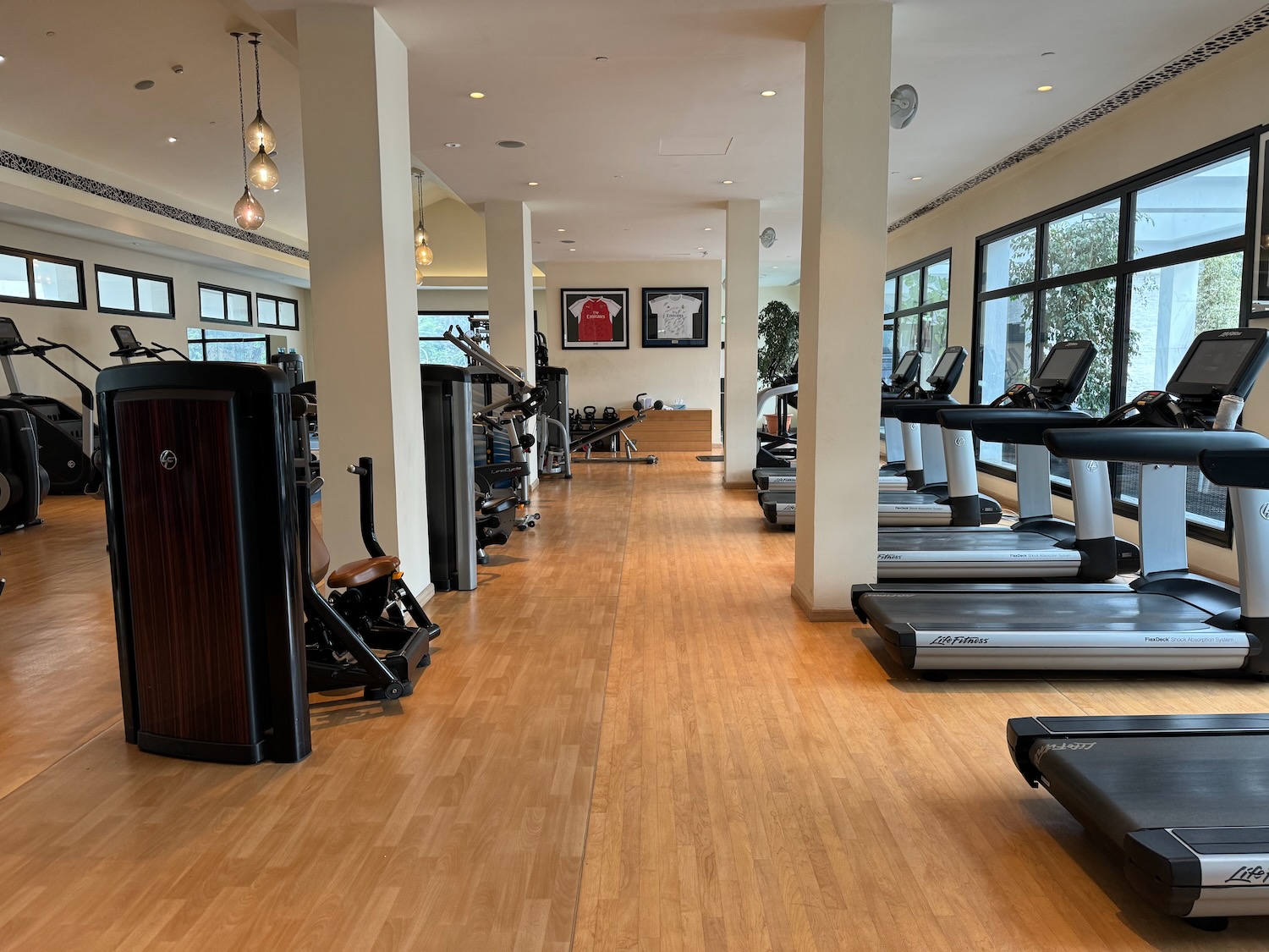 a room with treadmills and treadmills