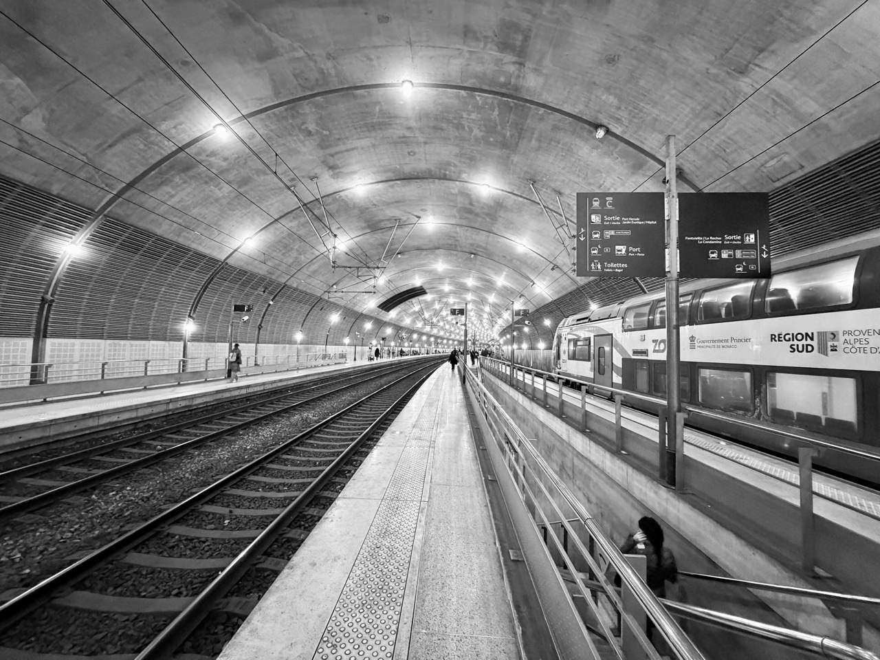 Monte Carlo Monaco station black and white