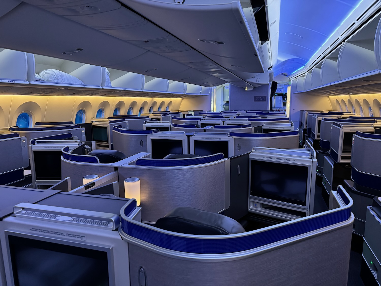 liveandletsfly.com - Matthew Klint - Review: United Airlines 787-10 Polaris Business Class