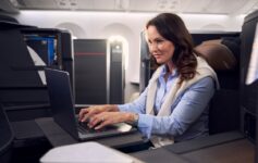 American Airlines free Wi-Fi