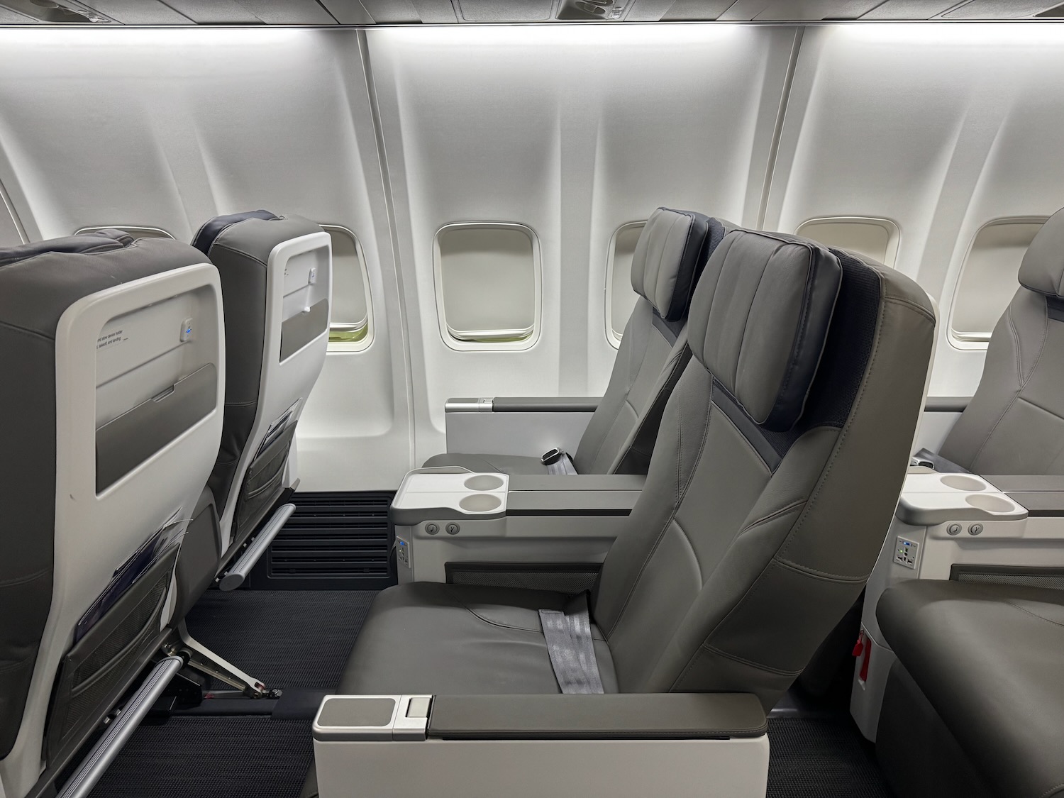 a row of seats in an airplane