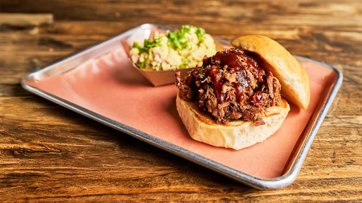 American Airlines Brings Texas BBQ To First Class With Pecan Lodge Partnership