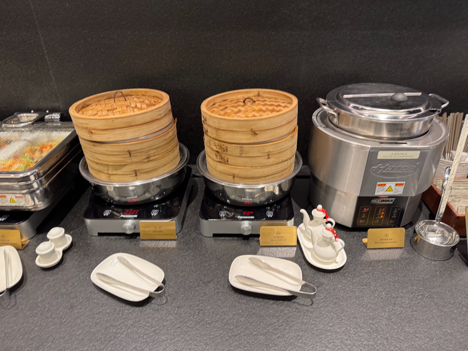 steamer steamers on a counter