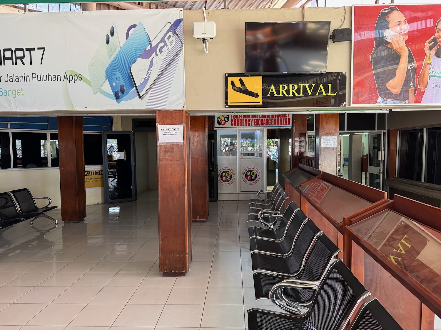a row of chairs in a building