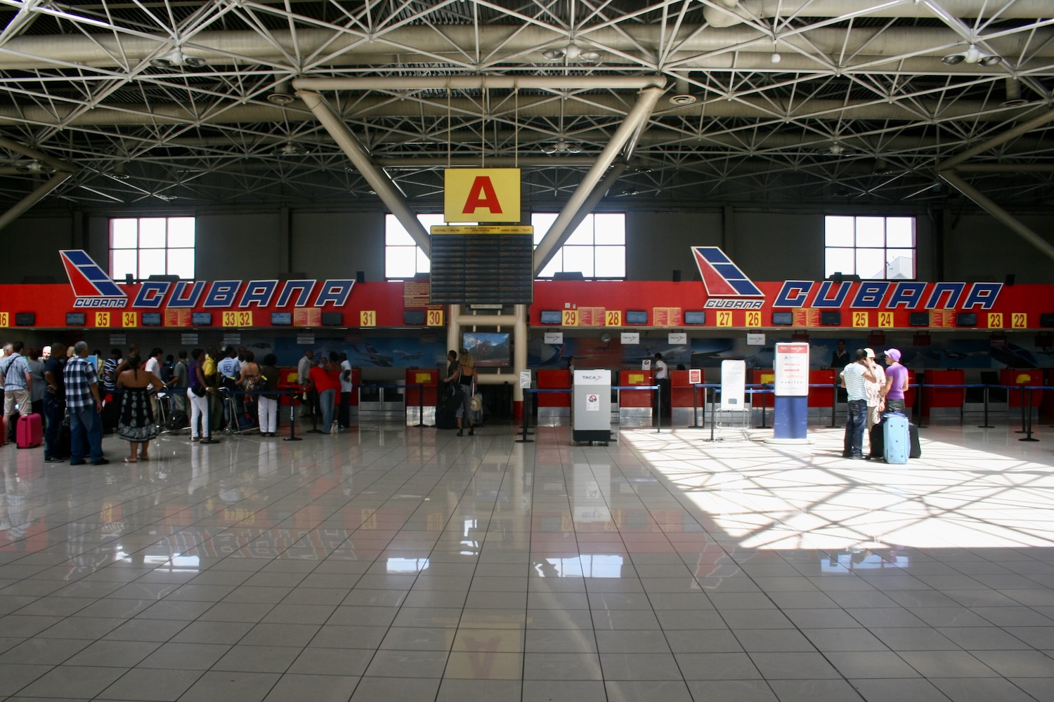 Airlines Cut Cuba Flights As U.S. Fuel Blockade Leaves Airports Without Jet Fuel