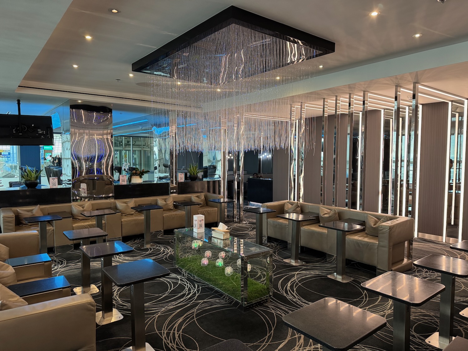 Review: EVA Air Lounge Bangkok (BKK)