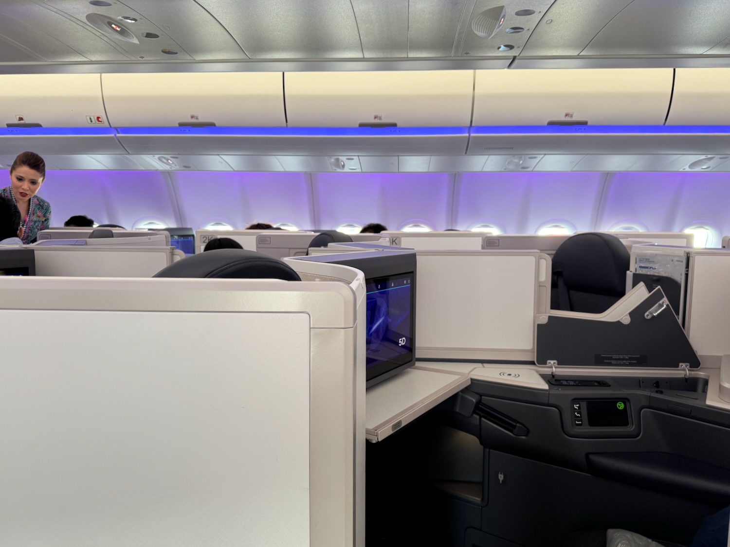 liveandletsfly.com - Matthew Klint - A Note To The Newlyweds In Business Class On My Malaysia Airlines Flight