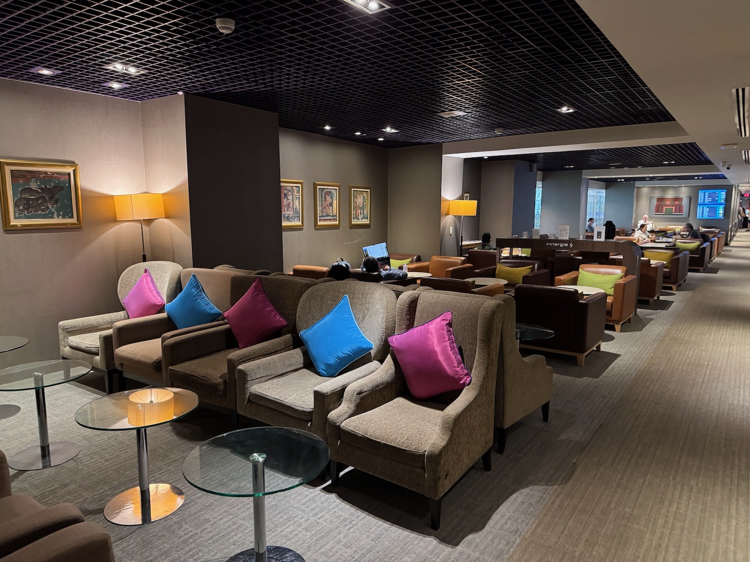 Review: Thai Airways Royal Silk Lounge Bangkok (BKK – Main Terminal)