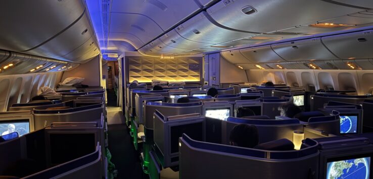 United 777-300ER Business Class