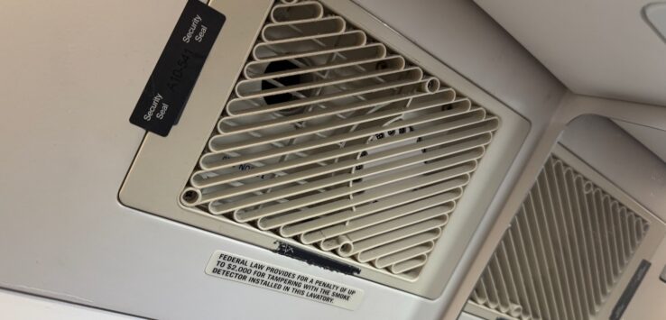 Passengers Smokes Lavatory United