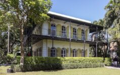 reading retreats hemingway house key west