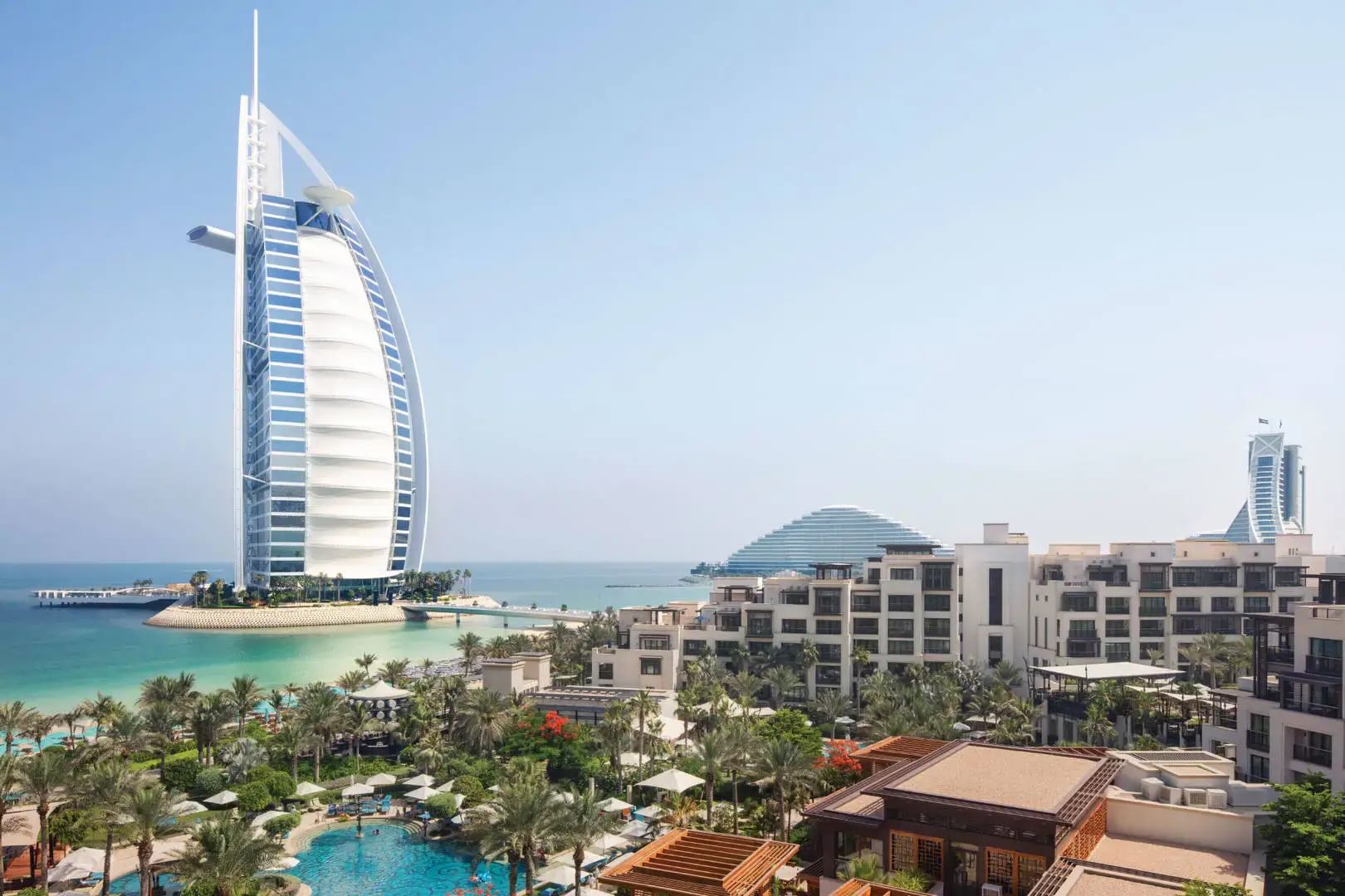 UAE And Qatar To Cover Hotel Costs For Stranded Travelers, But Dubai Policy Raises Questions