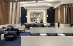 Air France Lounge Chicago Review