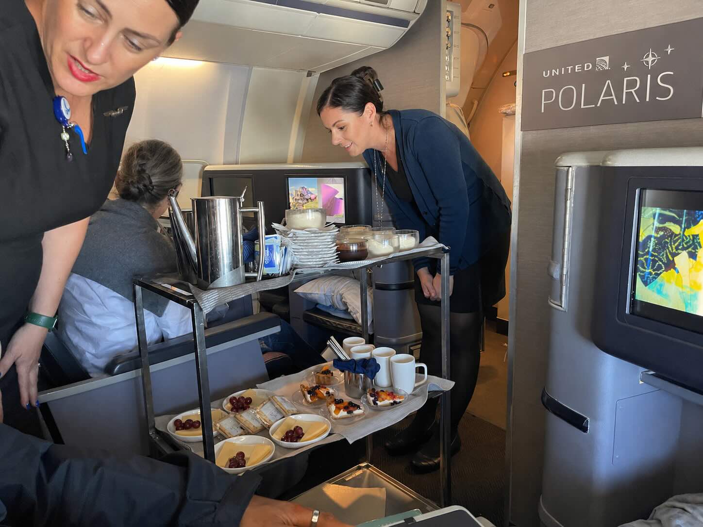 United Airlines Expands Polaris Business Class To Premium Transcon And Hawaii Routes