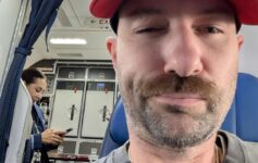 United flight attendant hand