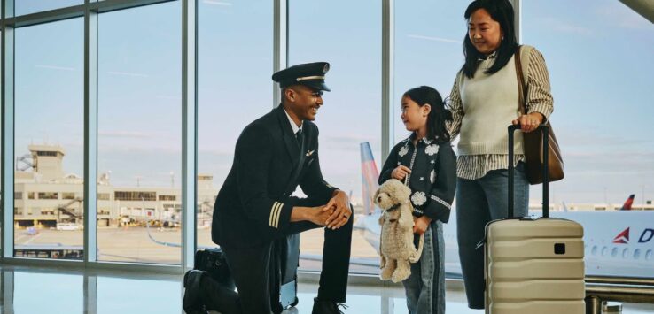 Delta pilot Standing ovation
