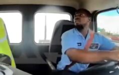United 767-400 strikes truck Newark