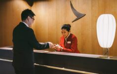 Cathay Pacific Manila lounge