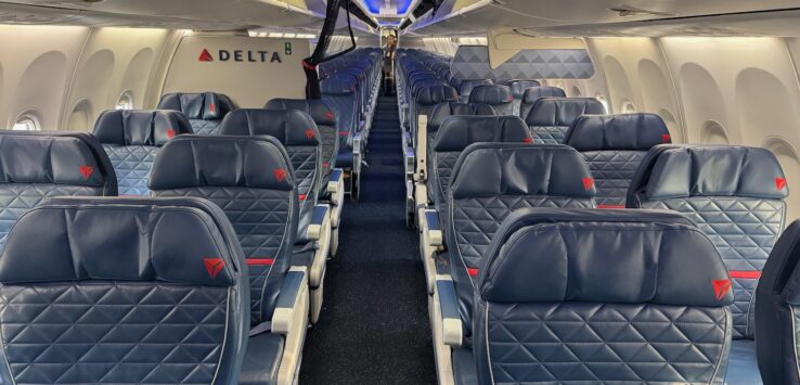 Delta Air Lines 737-900 First Class Review