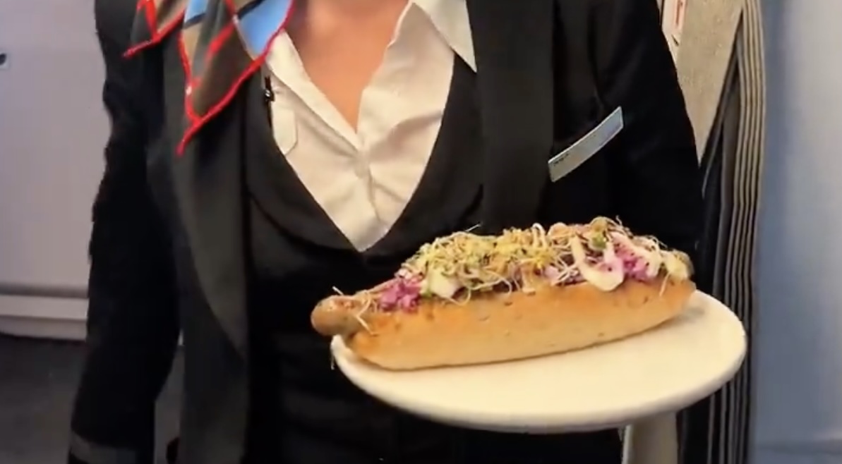 TravelWireDaily — SWISS First Class Hot Dog Gives Me One Big Idea For American And United