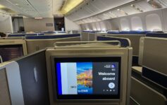 United Airlines 777-200ER Domestic Polaris Review