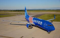United Airlines Stars and Stripes livery