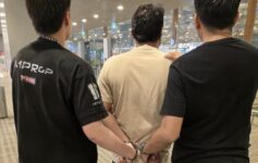 Singapore airport diamond theft